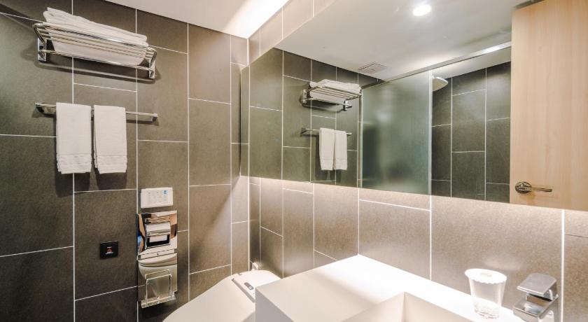 Imatge de Habitació Executiva Doble (Executive Double Room) 14