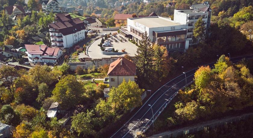 Hotel Belvedere — Hotel in Brasov