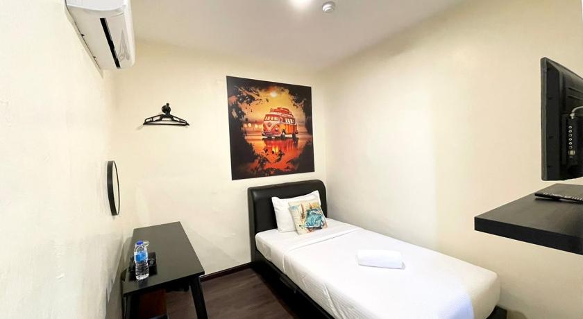 Image of Single Room Comfort 0