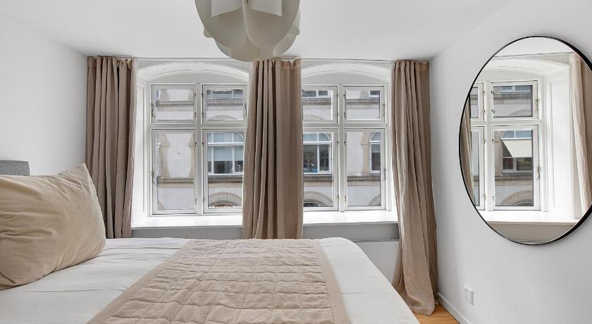 Sanders Regent - Endearing One-Bedroom Apartment Near Central Square photo