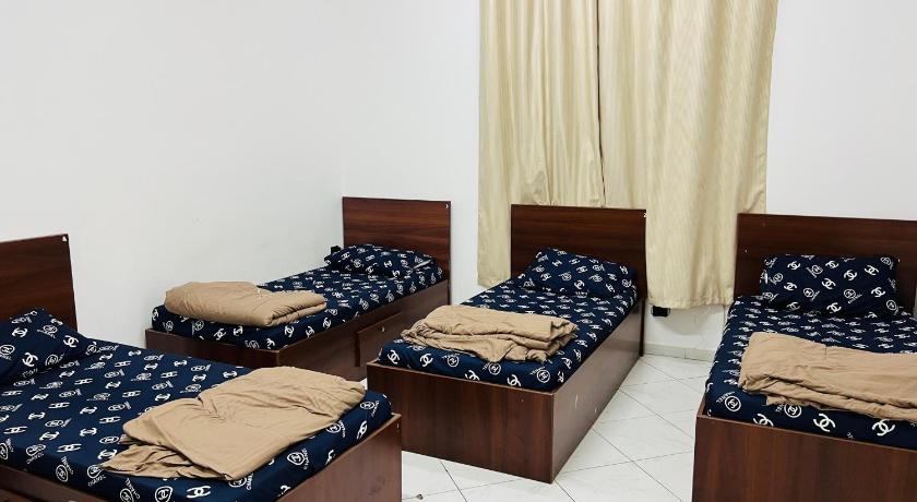 Short Tourist Place — Hotel in Dubai