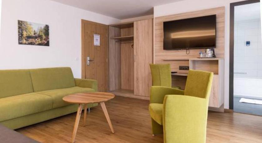 Image of Quadruple Mountain View Room 7