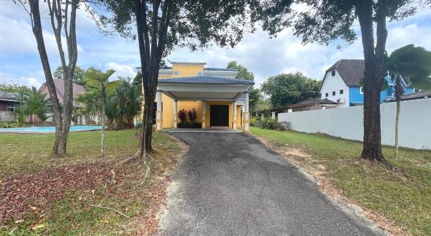 Malacca Melaka D'Lagos A'Famosa Resort Villa with Pool! 2-Star Guesthouse restaurant