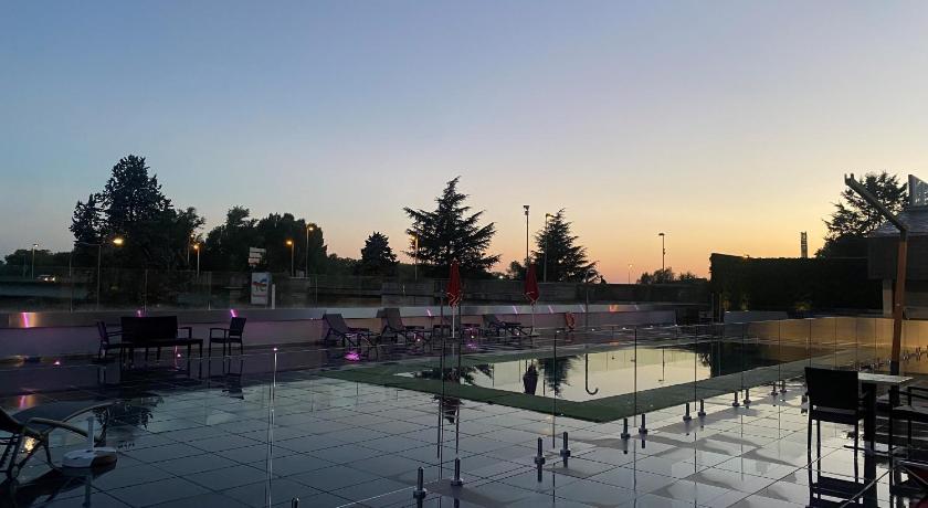 Mercure Orleans Centre Bords De Loire photo
