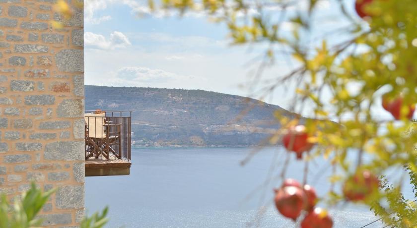 Akrolithi Guesthouse — Hotel in Oitylo