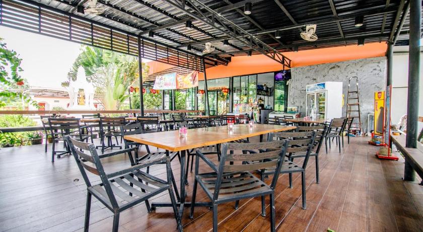 ハートヤイ Banana Resort Sadao 3つ星 ホテル ロビー