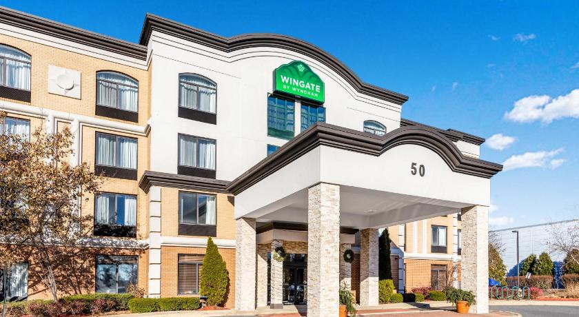 Wingate by Wyndham Schaumburg photo