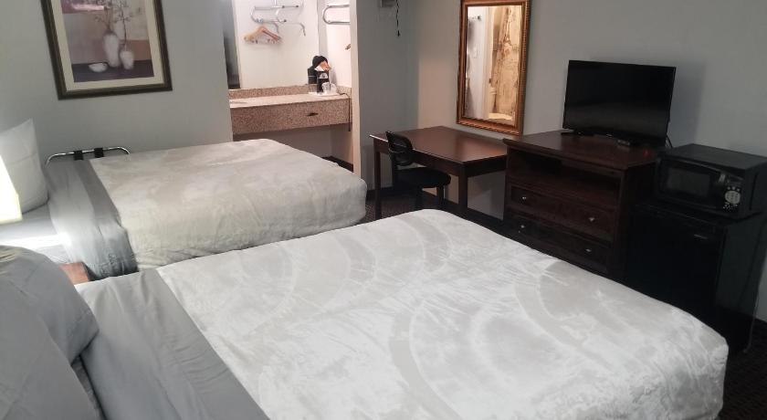 스틸워터 (OK) Hotel 2 Queen Beds Hotel Room 135 Booking 3성급 숙소 수영장