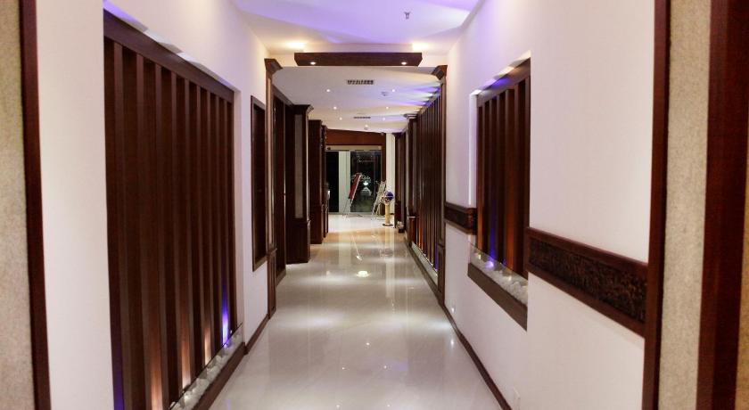 Athirappilly Residency photo