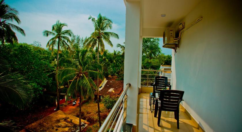 Hotel Candolim Grande photo
