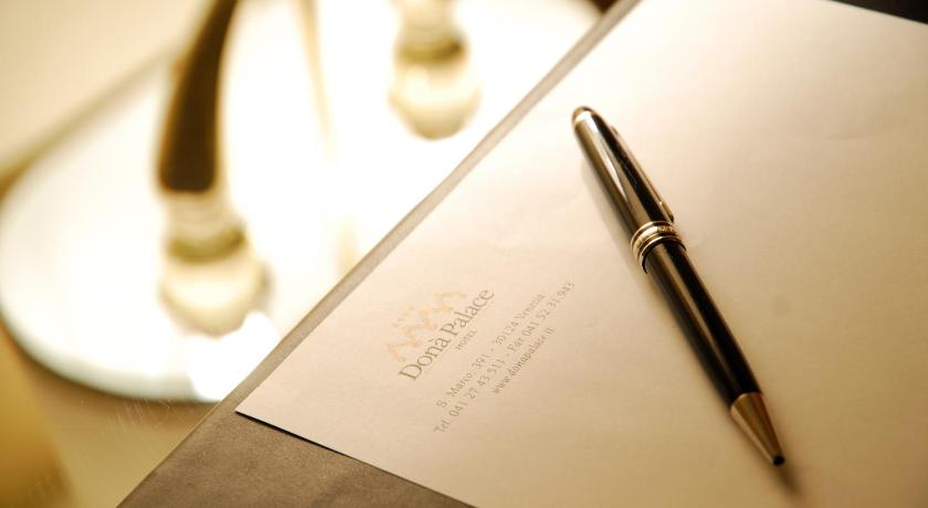 Dona Palace Hotel photo
