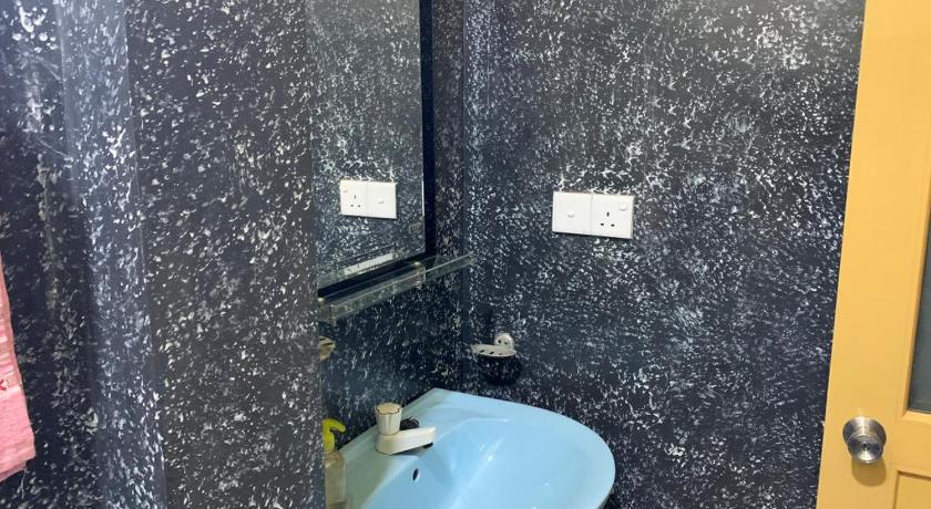 Hello Super Hostel - image 16