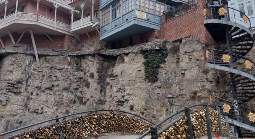 DUPLEX — Hotel in Tbilisi