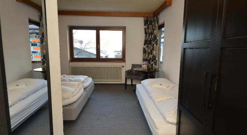 Image of Triple Room with Private Bathroom 6