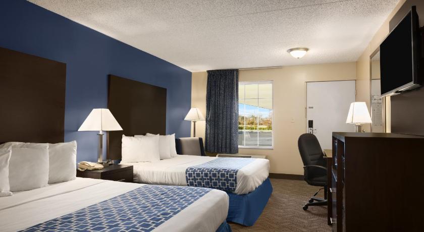 Days Inn & Suites by Wyndham Cherry Hill - Philadelphia