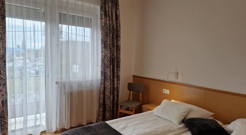 Image of Family Suite 3
