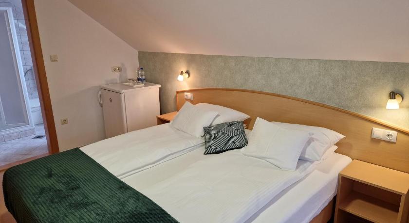 Image of Standard Double or Twin Room with Balcony 2