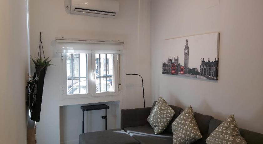 APARTAMENTO CERCANO A ATOCHA Y CENTRO photo