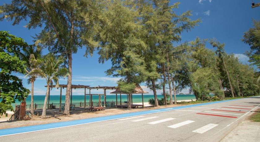 หาดทรายขาวรีสอร์ท photo