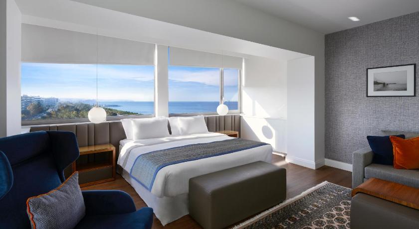 Image of Junior City View Suite 1
