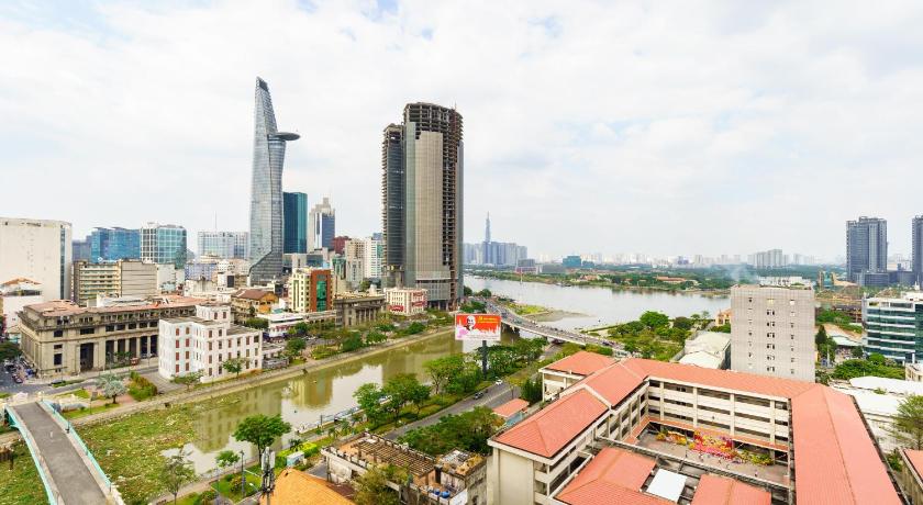 Saigon Royal 2 bedrooms amazing view — Hotel in Ho Chi Minh City