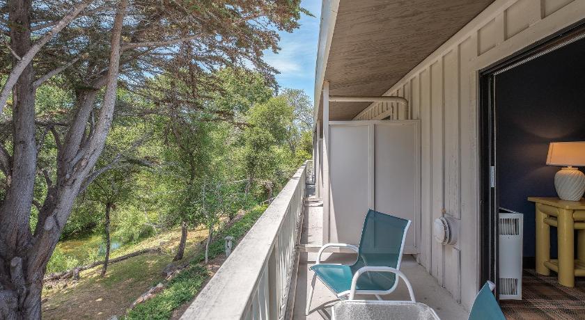 카멜 바이 더 씨 (CA) Carmel River Inn 3성급 숙소 스위트룸