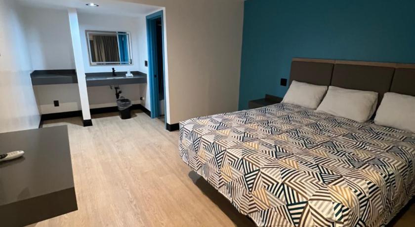 Palm Inn Los Angeles NEW — Hotel in Los Angeles (CA)