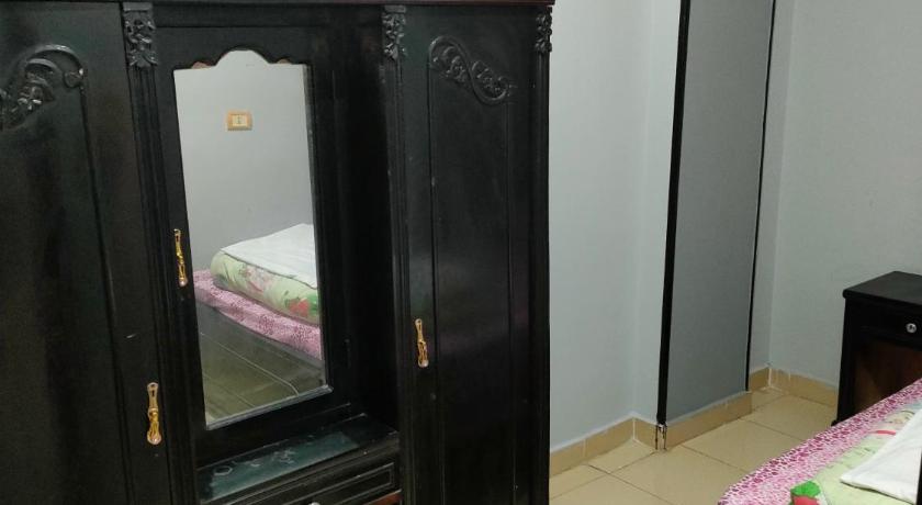 Image of Three-Bedroom Apartment 15