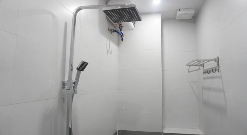 Adal Motel - image 22