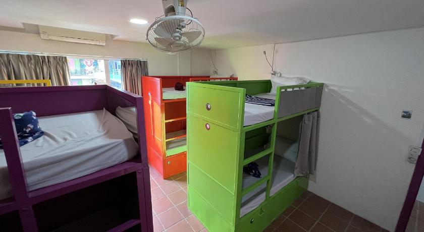 Image of Bed in 10-Bed Dormitory Room 11