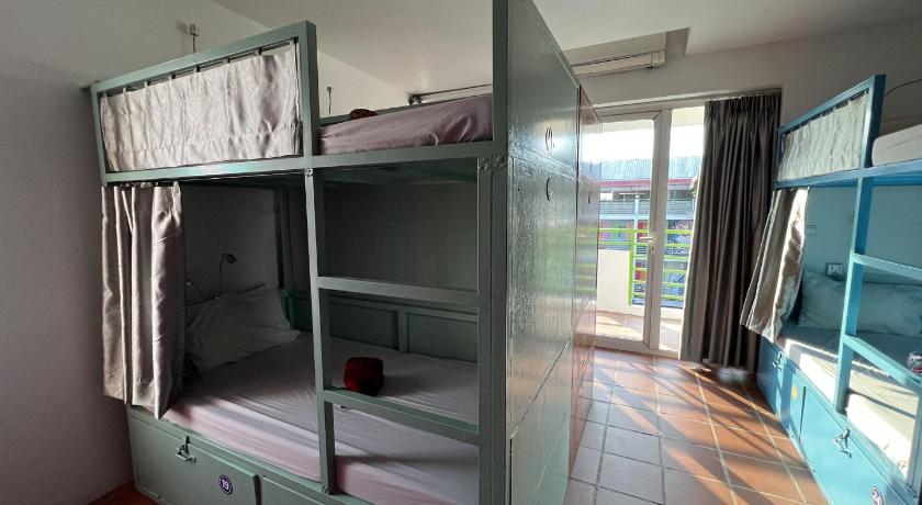 Image of Mixed Dorm Bed 4