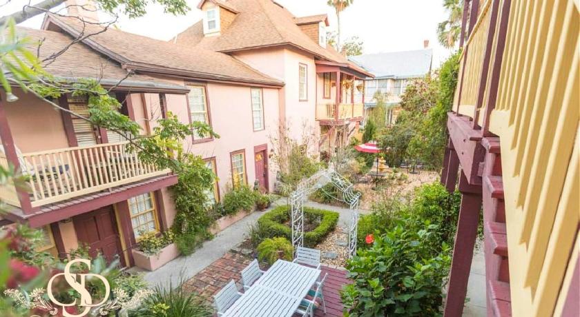 Casa De Solana &amp; Victorian House Bed and Breakfast — Hotel in St. Augustine (FL)