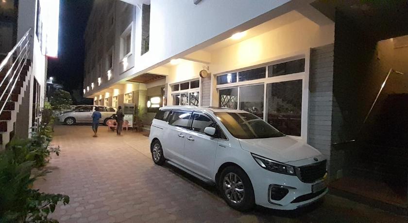 Hotel Golden Sand photo