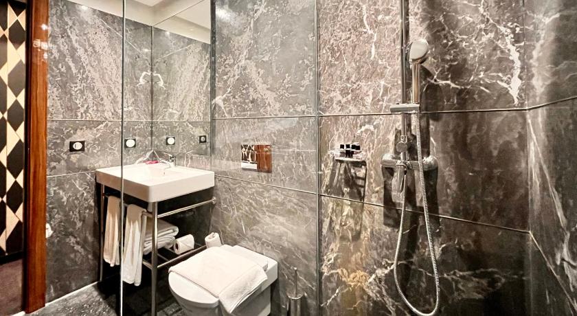 Image of Deluxe Twin Room 2