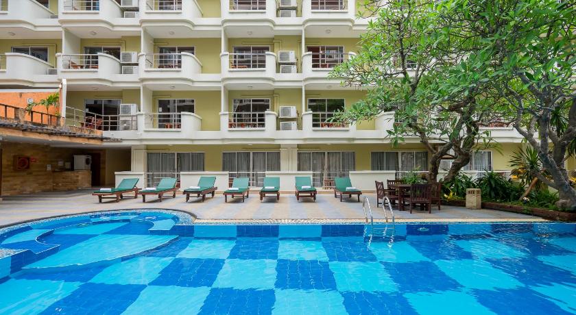Swimming pool, Bella Villa Prima Hotel (SHA Plus+) in Pattaya