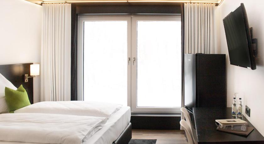 OY Hotel by WMM Hotels photo