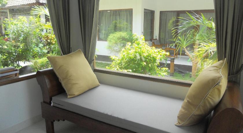 Gili Smile Bungalow - image 42