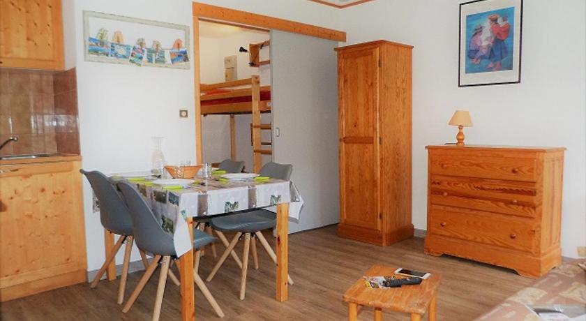 Studio Les Menuires, 1 piece, 4 personnes - FR-1-178-293 — Hotel in Saint-Martin-de-Belleville