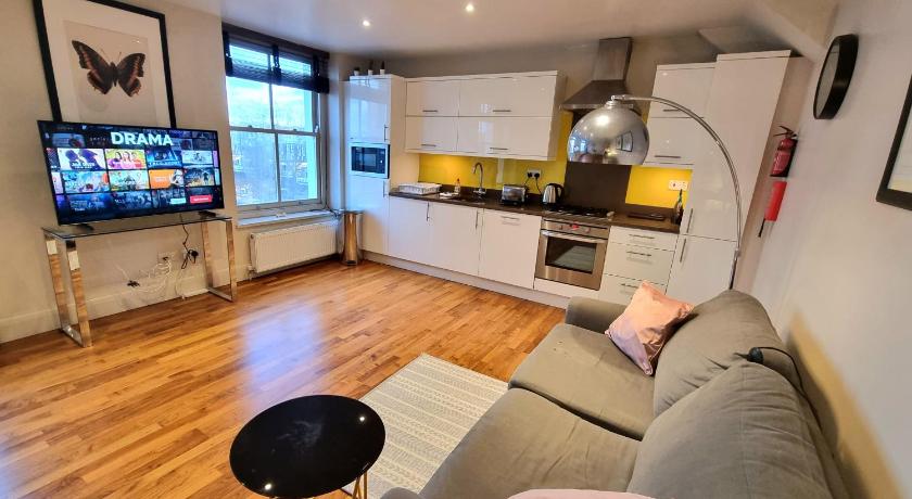 Urban Stay Portobello Market Apartments - main image