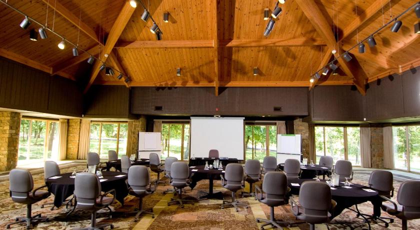 POSTOAK Lodge and Retreat photo