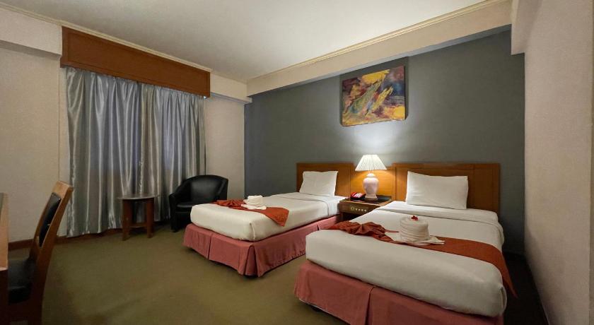 Image of Deluxe Twin Bed 1