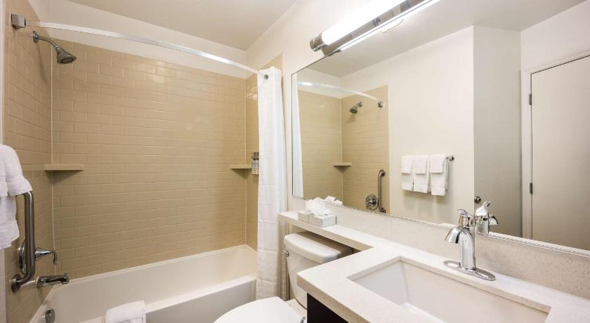 Sonesta Simply Suites Oklahoma City Airport photo