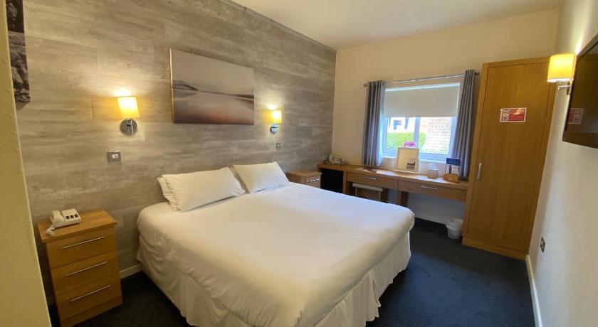 Dudsbury Golf Club - Hotel And Spa photo