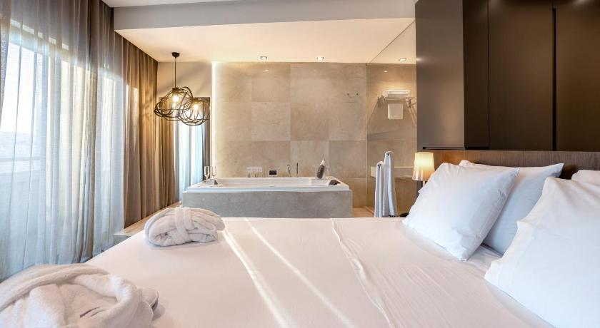 カミーニャ Hotel Porta do Sol Conference & SPA 4つ星 ホテル プール