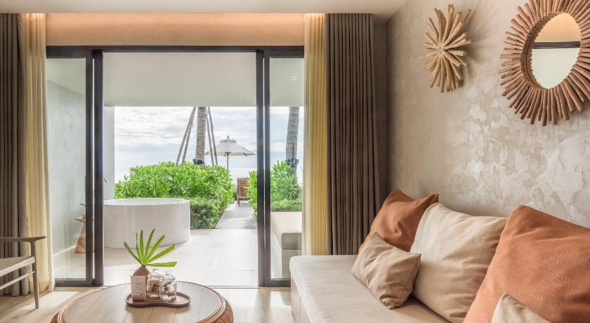 Image of Beachfront Mini Suite Twin Room 6