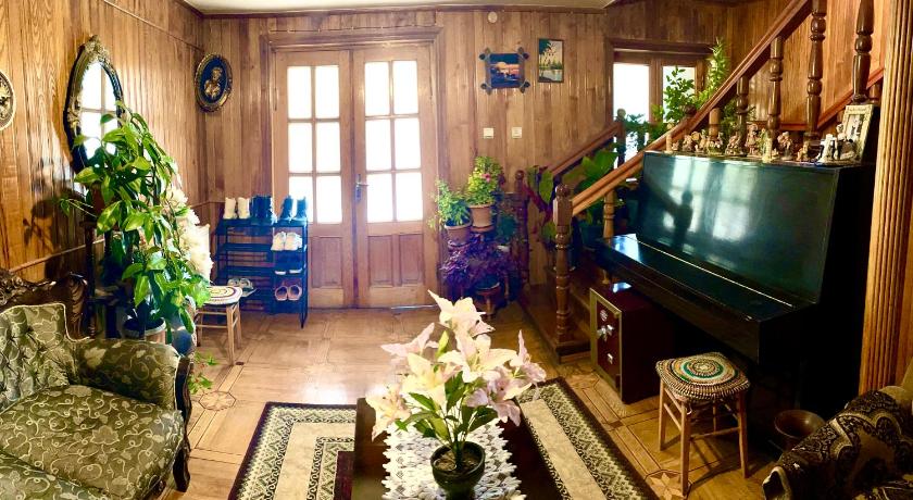Hostel Georgia — Hotel in Sagarejo