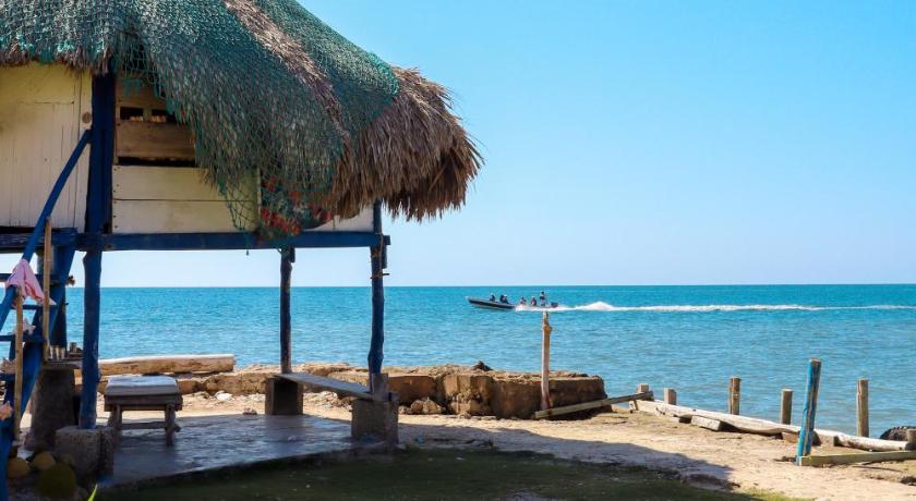 Image of Bungalow with Sea View 3