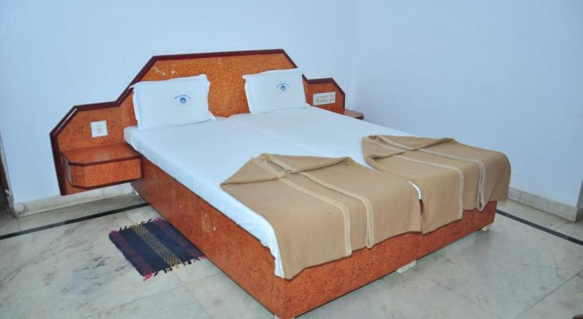 Vishnu Regency photo