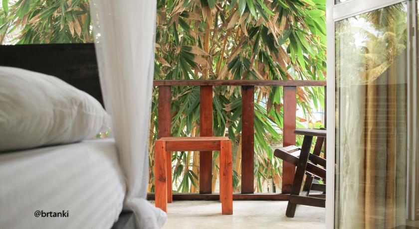 Cocoplant Surf Inn photo