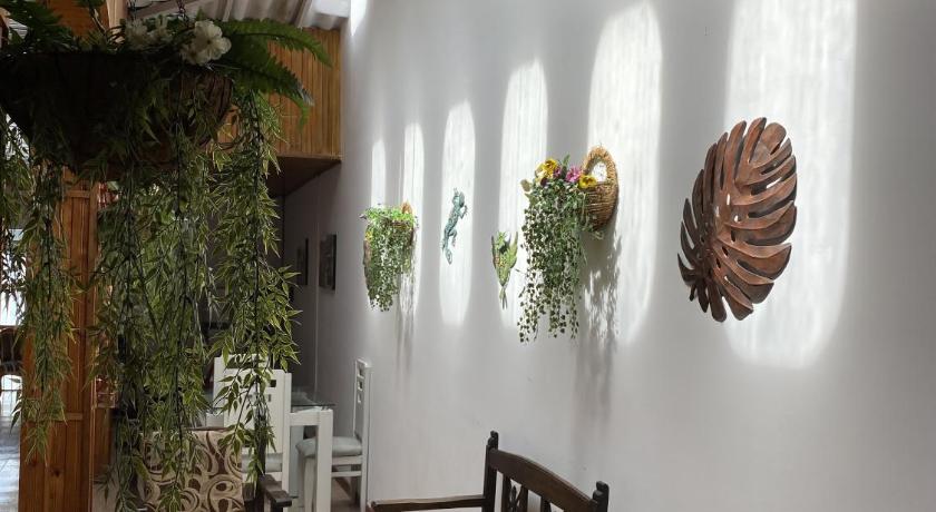 Hermosa Casa en el centro de Santa Rosa de Cabal, sobre via principal a 3 cuadras de la Plaza photo